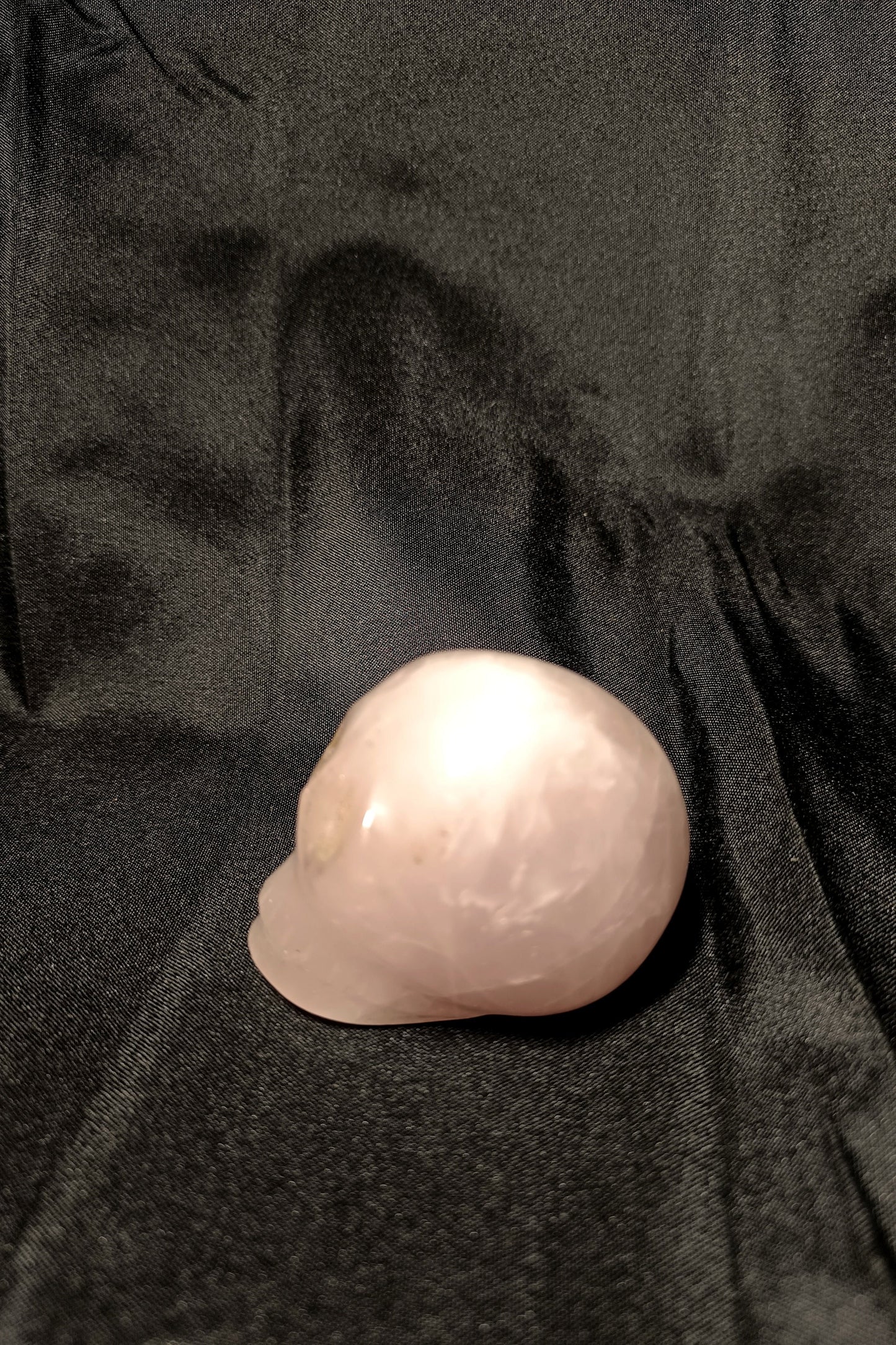 Crâne en quartz rose